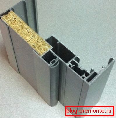 Profil aluminiowy do drzwi szklanych z izolacją termiczną wewnątrz