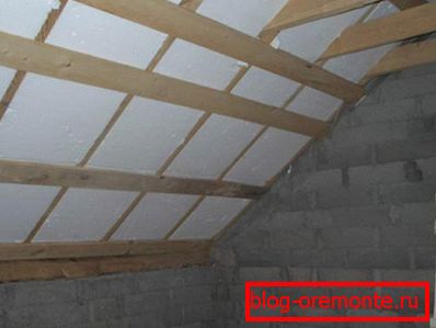Piankowe tworzywo termoizolacyjne