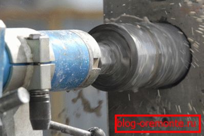 Diamentowe otwory wiertnicze w betonie uzyskały optymalną wytrzymałość w temperaturach ujemnych za pomocą elektrycznego ogrzewania Diamentowe otwory wiertnicze w betonie uzyskały optymalną wytrzymałość w temperaturach ujemnych za pomocą elektrycznego ogrzewania
