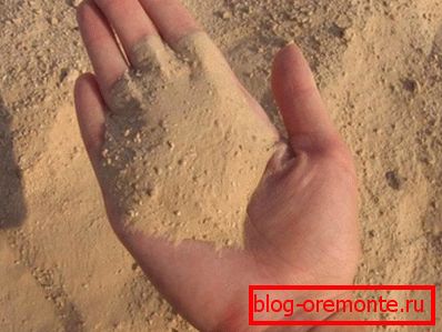 Beton i piasek są podstawowymi materiałami budowlanymi. Beton i piasek są podstawowymi materiałami budowlanymi.