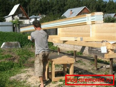 Belka z izolacją na budowie Belka z izolacją na budowie