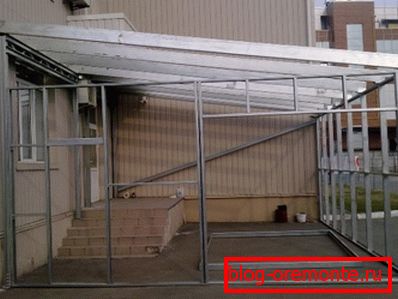 Chociaż nie pod garażem, ale zasada jest pokazana zadziwiająco. Chociaż nie pod garażem, ale zasada jest pokazana zadziwiająco.