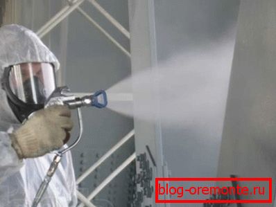 Stosowanie osobistego wyposażenia ochronnego i rozpylanie podczas nakładania kompozycji na powierzchnię Stosowanie osobistego wyposażenia ochronnego i rozpylanie podczas nakładania kompozycji na powierzchnię