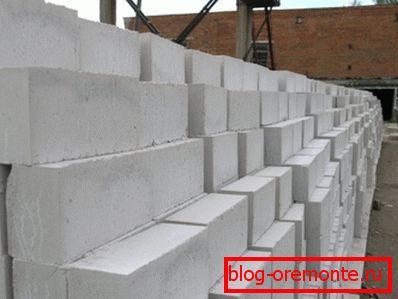 Produkty z betonu gipsowego są najczęściej produkowane w postaci bloków.