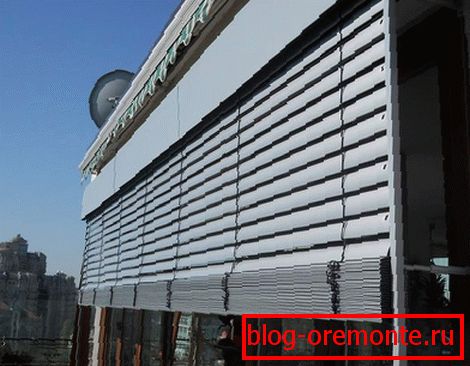 Lamele są wykonane z różnych materiałów.