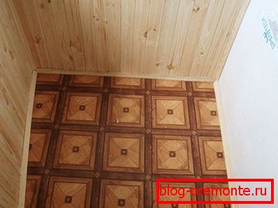 Linoleum na balkonie