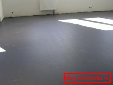 Amatorskie zdjęcie gotowej powłoki betonowej o doskonałej gładkości Amatorskie zdjęcie gotowej powłoki betonowej o doskonałej gładkości