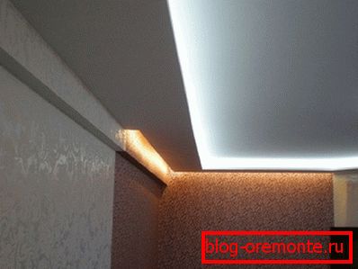 Montaż w gzymsie Montaż w gzymsie