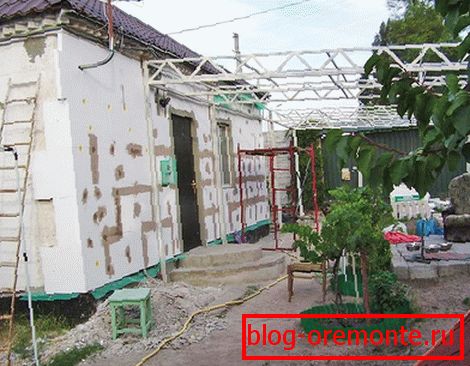 Montaż izolatora termicznego