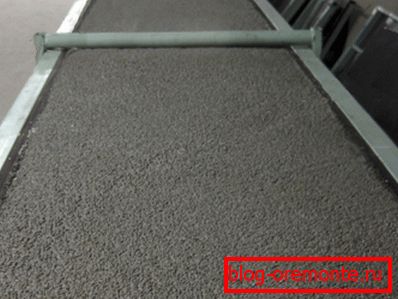 Na zdjęciu - lekki beton wlany w składane szalunki Na zdjęciu - lekki beton wlany w składane szalunki