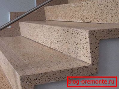 Na zdjęciu - elementy wykończeniowe wykonane z porcelanowej kamionki Na zdjęciu - elementy wykończeniowe wykonane z porcelanowej kamionki