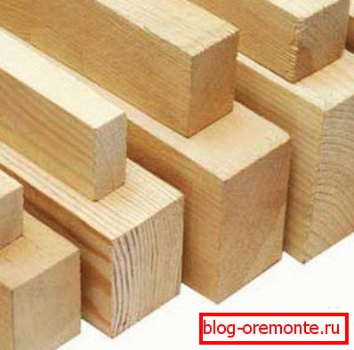Na zdjęciu - drewno o różnych rozmiarach. Na zdjęciu - drewno o różnych rozmiarach.