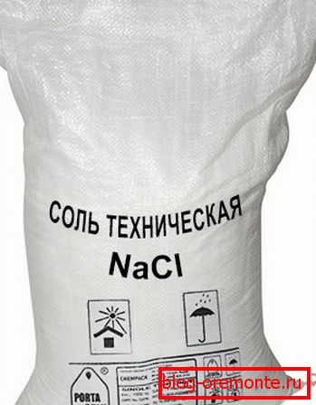 Na zdjęciu - dodatek w workach Na zdjęciu - dodatek w workach