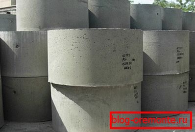 Zdjęcie przedstawia pierścień z betonu zbrojonego. Zdjęcie przedstawia pierścień z betonu zbrojonego.
