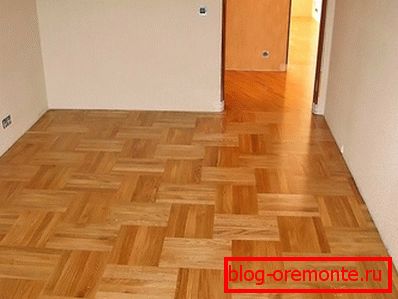 Niestandardowy widok ułożonego laminatu