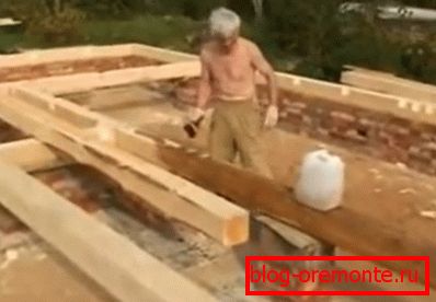 Dolna korona i wynagrodzenie są traktowane przez impregnację Dolna korona i wynagrodzenie są traktowane przez impregnację