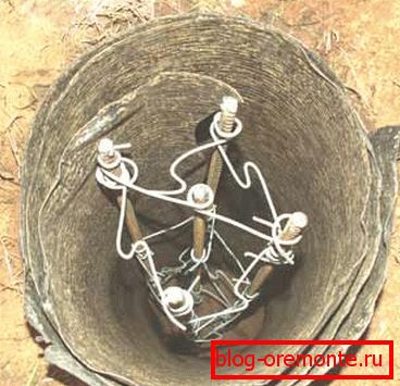 Ogólny widok rury z pokrycia dachowego. Ogólny widok rury z pokrycia dachowego.