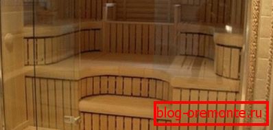 Przegroda ze szklanymi drzwiami zapewni łaźnię parową ze światłem z sąsiedniego pokoju. Przegroda ze szklanymi drzwiami zapewni łaźnię parową ze światłem z sąsiedniego pokoju.
