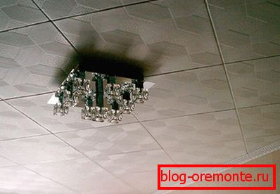 Kafel przyklejony pod kątem Kafel przyklejony pod kątem