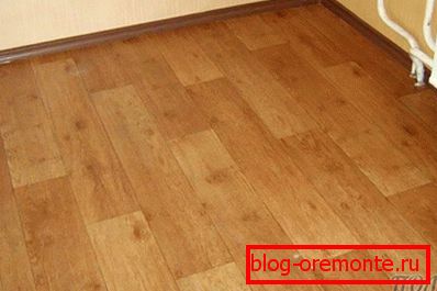 Układanie laminatu na linoleum