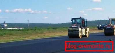 Roboty do układania mieszanek asfaltowych Roboty do układania mieszanek asfaltowych