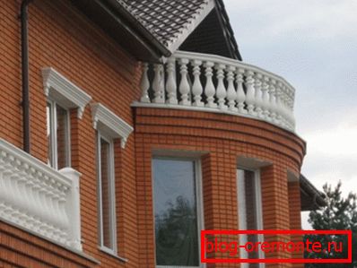 Dzięki tym elementom możesz stworzyć atrakcyjny balkon lub poddasze