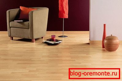 Połączenie kolorowego laminatu i ścian