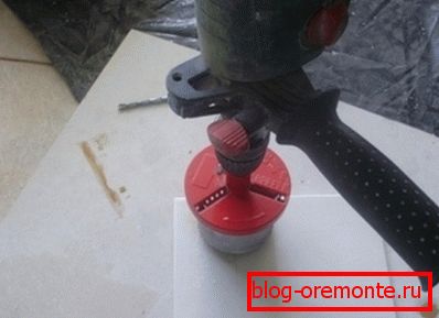 Wiercenie płytek ceramicznych Wiercenie płytek ceramicznych