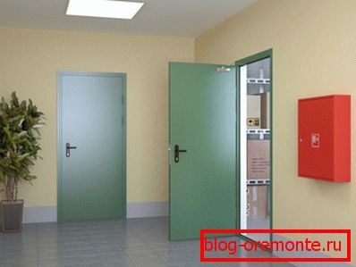 Instytucja z drzwiami przeciwpożarowymi Instytucja z drzwiami przeciwpożarowymi