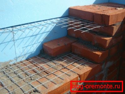 Wzmocnienie murarskie za pomocą specjalnej siatki Wzmocnienie murarskie za pomocą specjalnej siatki