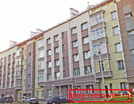 Dom jest przetwarzany przez nowoczesną technologię.