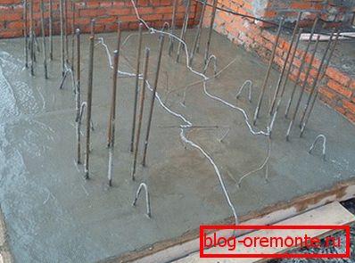Betonowe ogrzewanie elektryczne za pomocą drutu: cechy i