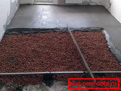 Izolacja dźwiękowa z keramzytu pod jastrychem cementowym